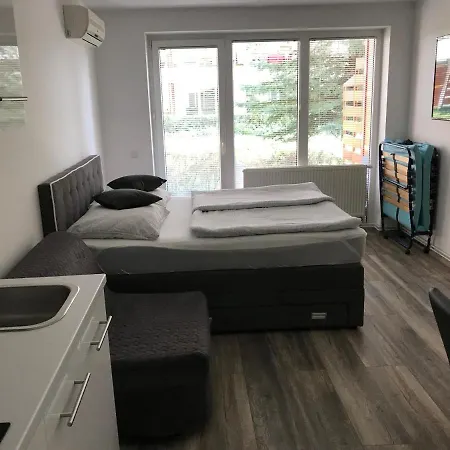 Apartmaji Manita *